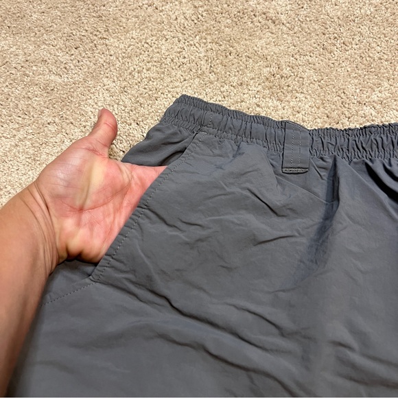 Men’s XL Columbia Swimming Trunks - Picture 7 of 10